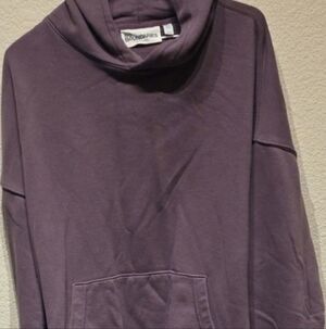 No Boundaries Oversized Fit Hoodie – Size Large – Purple